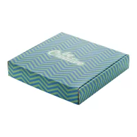 úzká poštovní krabice bílá s potiskem loga