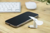 větráček na mobil bílá s potiskem loga - foto 4