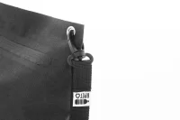 voděodolná kosmetická taštička černá s potiskem loga - foto 3