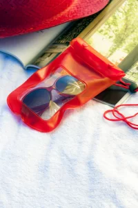 voděodolné pouzdro na mobil červená s potiskem loga - foto 2