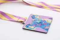 zakázková medaile bílá s potiskem loga - foto 5