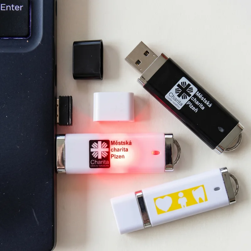 Flash disk s potiskem, ukázka USB-CP11