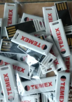 mini plast. část USB karty + reklamní potisk - Pro rychlý reklamní potisk v ČR můžeme použít i jen vyklápěcí část USB karty vel...