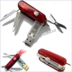 multifunkční nožík a flash disk