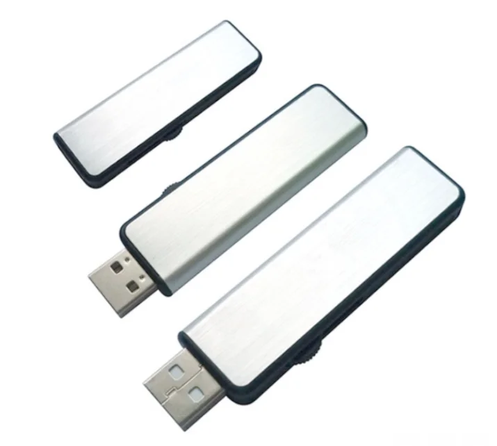 USB disk s výsuvným konektorem, pro dlouhou grafiku