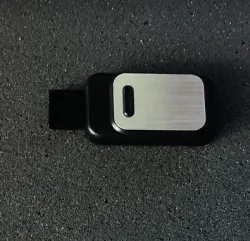 výsuvný reklamní flash disk s hliníkovou plochou