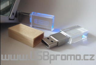 reklamní USB disk a svítící logo