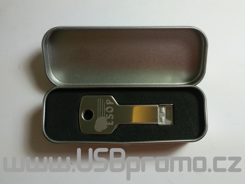 USB klíč kovové krabičce, světlé reklamní logo laserem